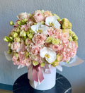 Flower arrangement "Blush Symphony" (includes hatbox)