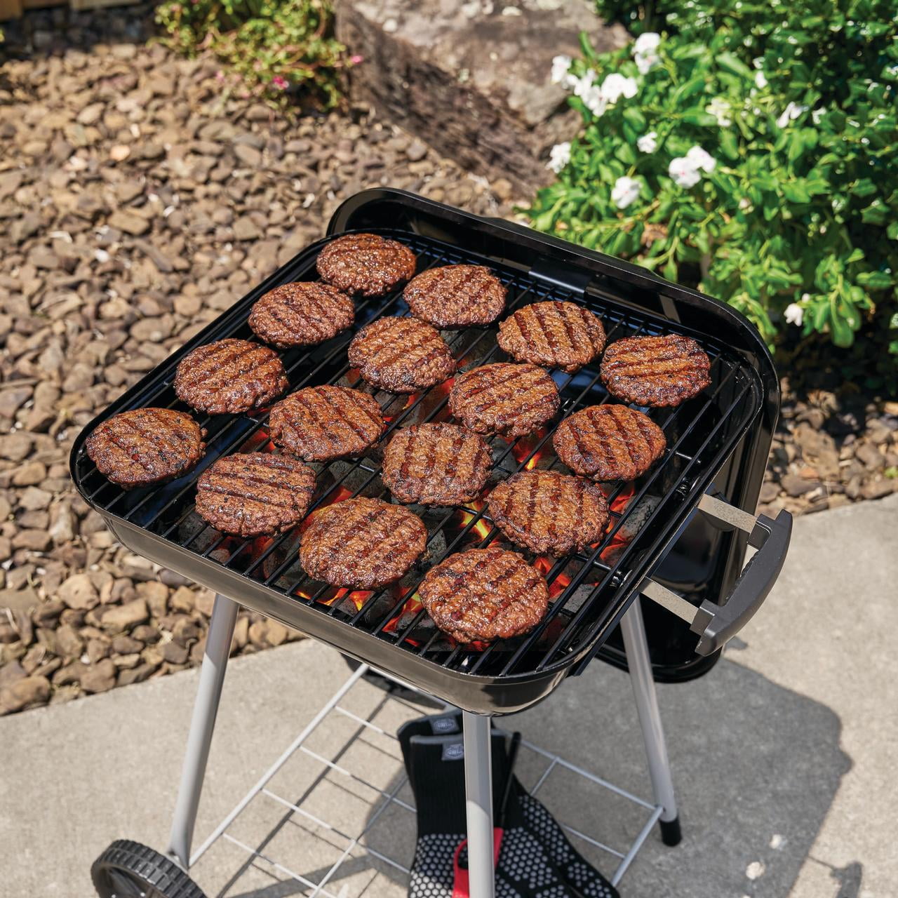 Expert Grill 17.5 Inch Charcoal Grill with Wheels and Adjustable Dampers